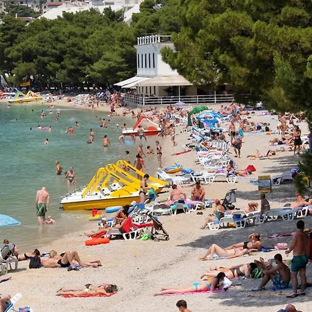 Apartment With Parking Space - 20700 *