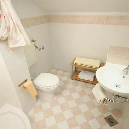 Apartment With Parking Space - 20700