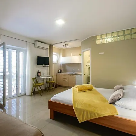 With Parking Space - 20700 * Makarska